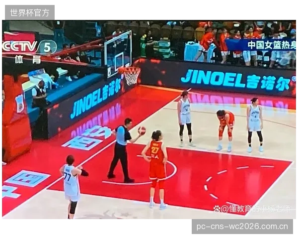 唯一的热身赛机会极为宝贵,但主力阵容不整或使战术演练效果打折扣。 唯一的热身赛机会极为宝贵,但主力阵容不整或使战术演练效果打折扣。